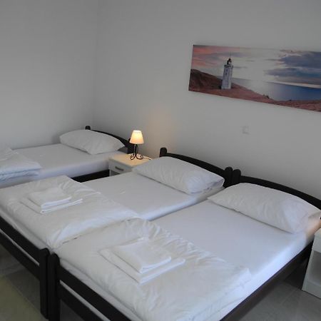 Apartments Nives Crikvenica Bagian luar foto