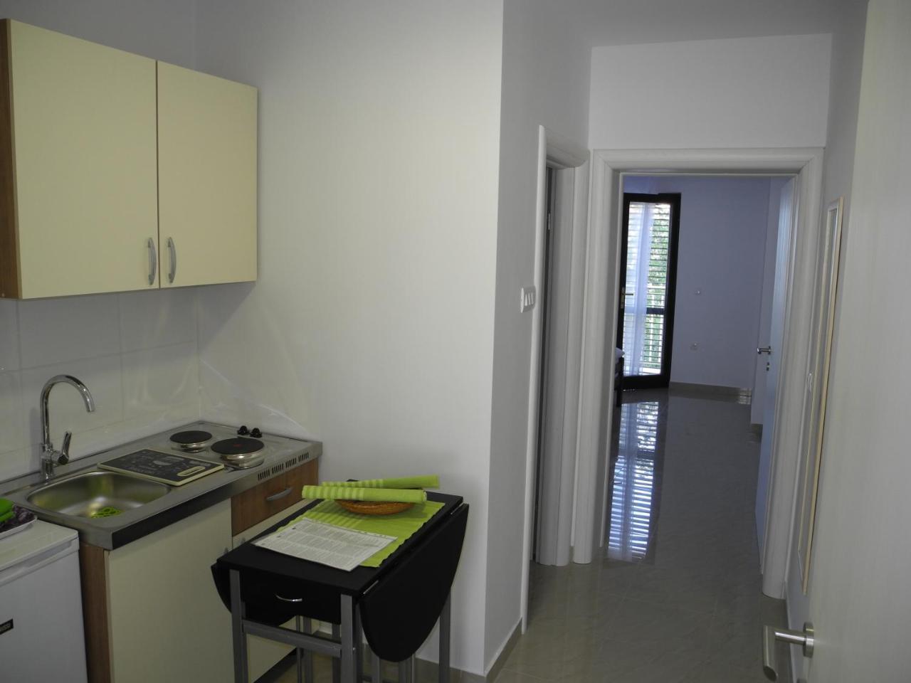 Apartments Nives Crikvenica Bagian luar foto
